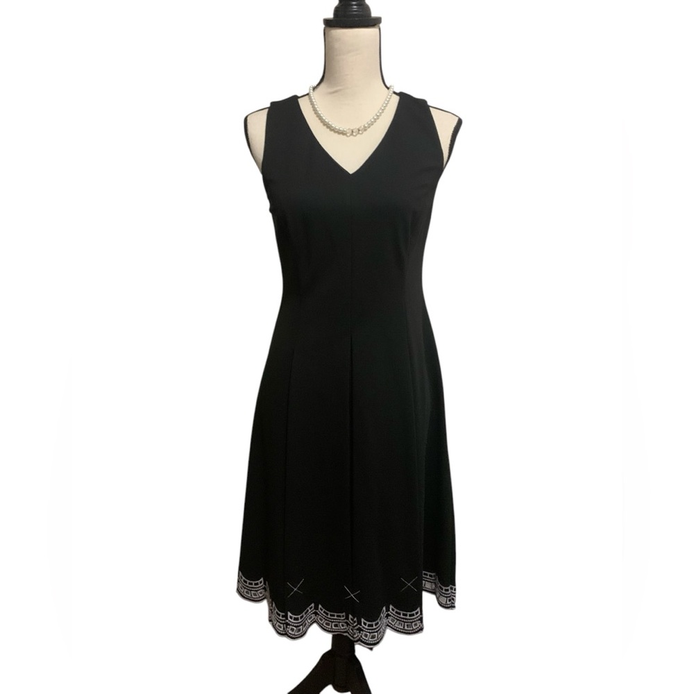 NWT Talbots sleeveless black pleated scalloped hem dress sz 2